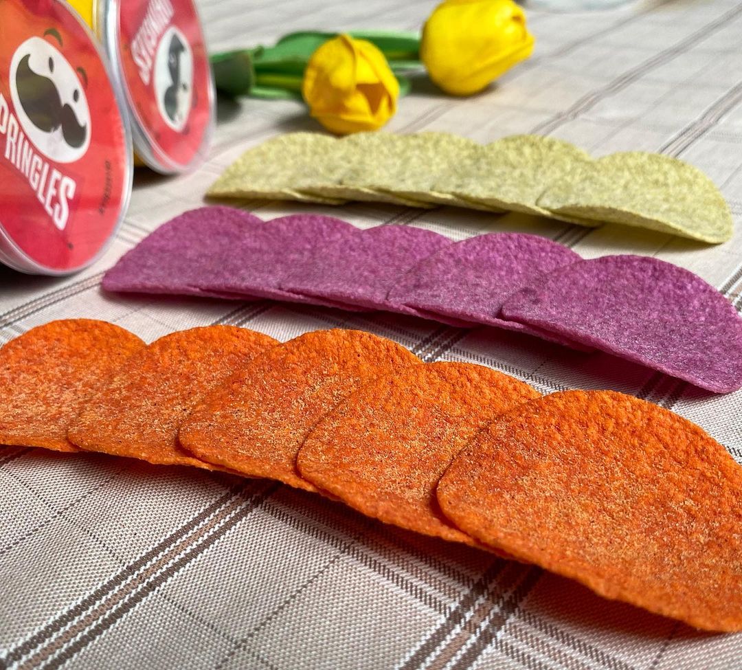 Introducing the brand new flavors from Pringles - "Purple Sweet Potato & Sea Salt", "Rich Seaweed", and "Tomato & Mozzarella Cheese".