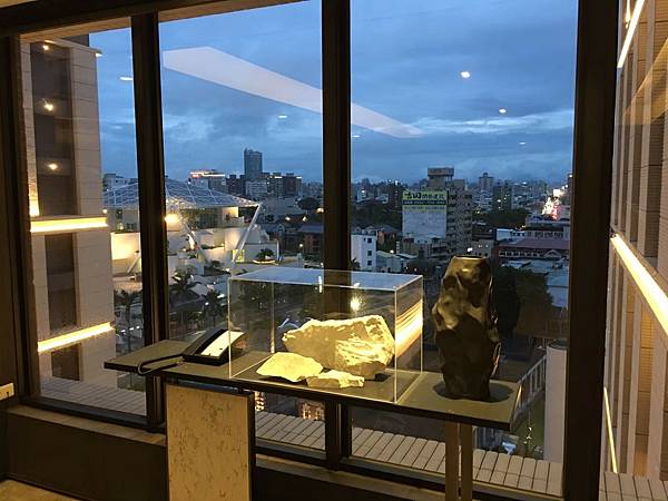 "Get Your Bags Ready! A Three-Day Relaxing Getaway in Tainan: A Comprehensive Guide to Accommodations and Facilities. Don