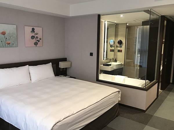 "Get Your Bags Ready! A Three-Day Relaxing Getaway in Tainan: A Comprehensive Guide to Accommodations and Facilities. Don