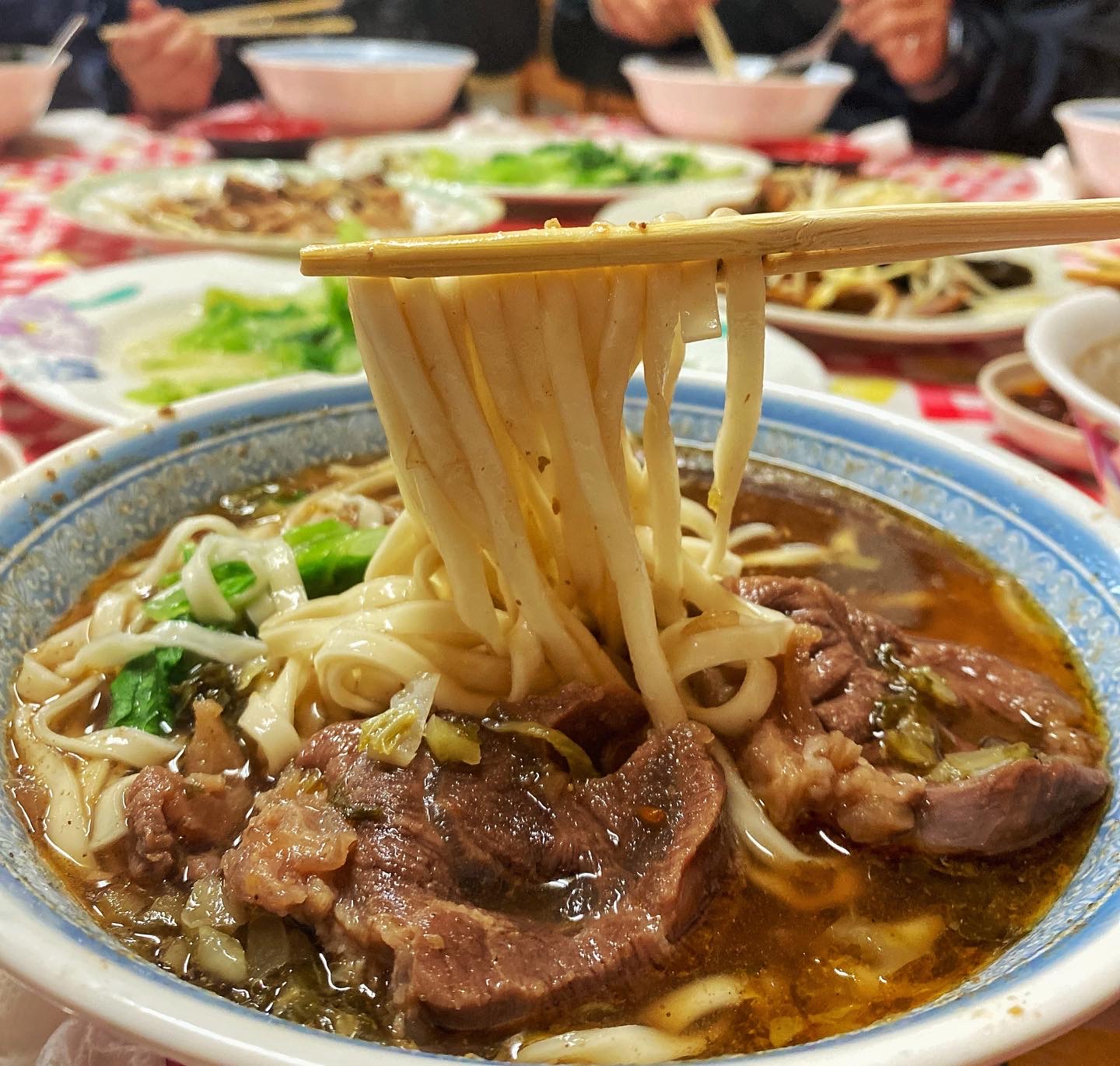Miaoli delicacy “Houlong Haolai Xiang Beef Noodles, highly recommended by locals, the beef noodles that made the owner exclaim ‘Please don’t recommend it anymore!'”